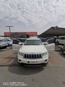Jeep Cherokee sport 3.7L In excellent condition and requires no expenses