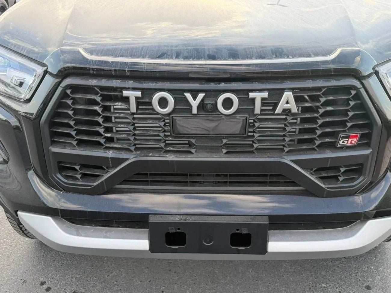 Toyota Hilux ADVENTURE Hilux GR sport 2.8L diesel 2026 full option