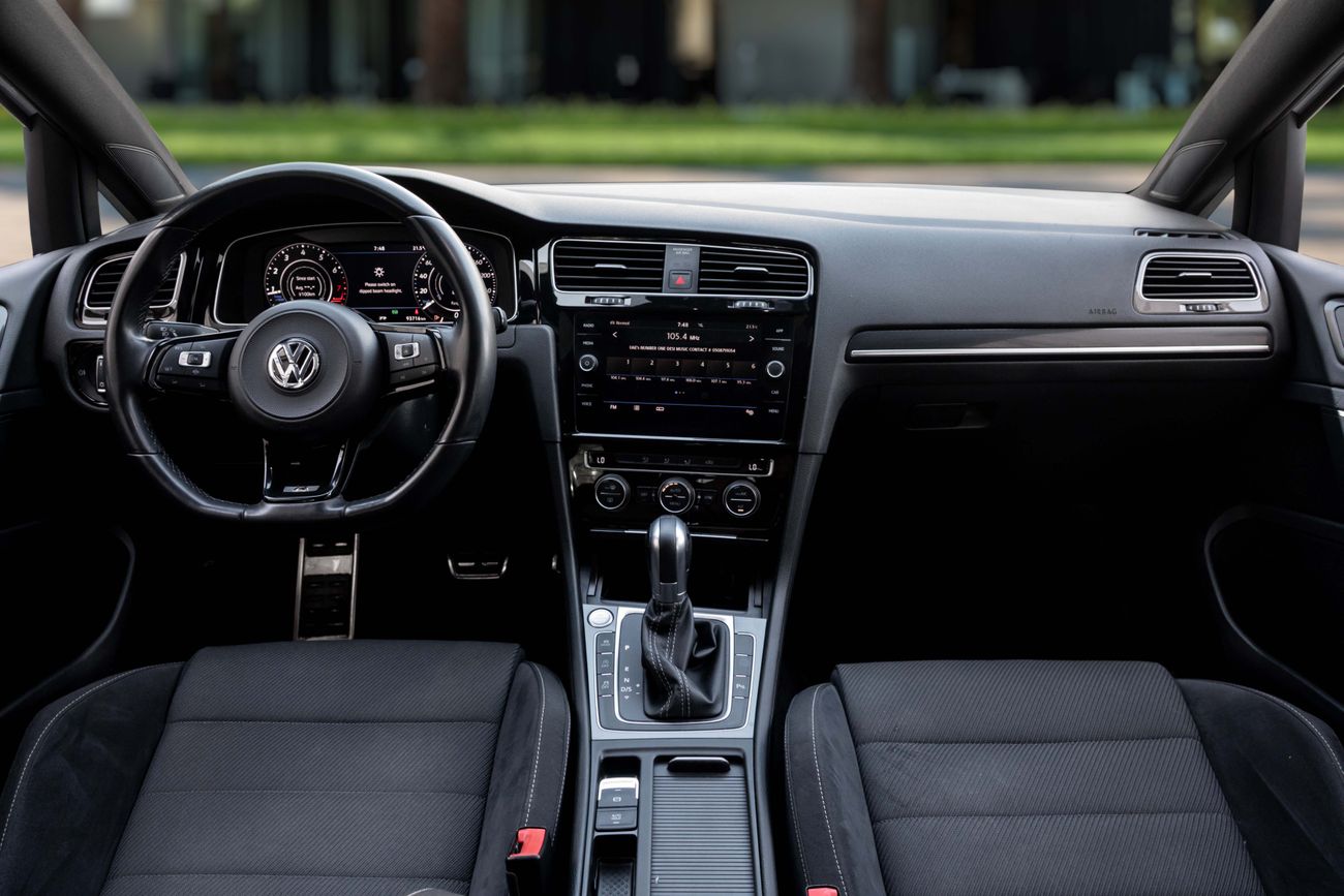 فولكس واجن جولف ار Golf R | 1,763 P.M | 0% Downpayment | Immaculate Condition!