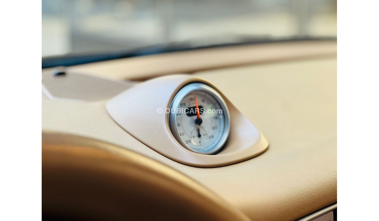 Porsche Carrera GT Porsche Carrera 4S Cabriolet.GCC