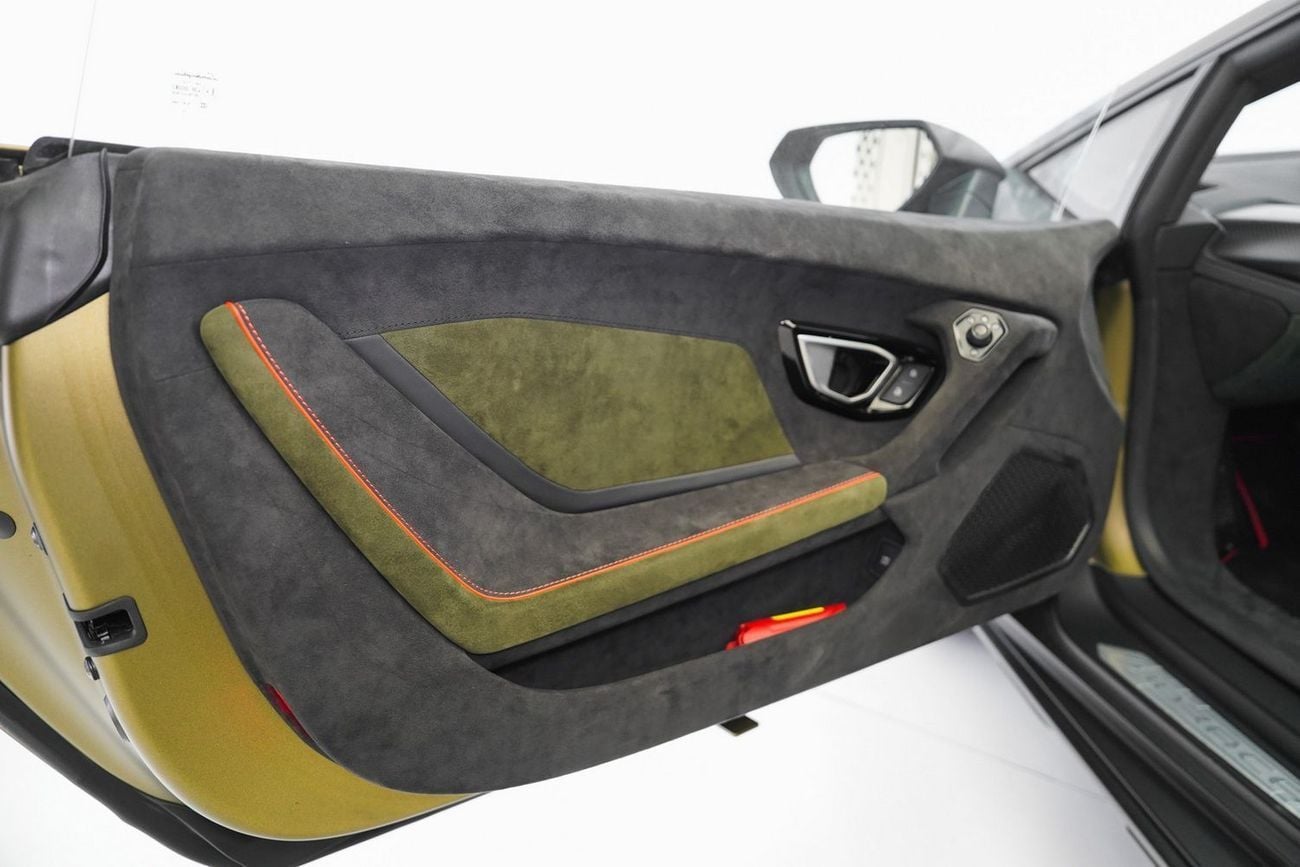 لامبورغيني هوراكان TECNICA STERRATO 5.2L V10