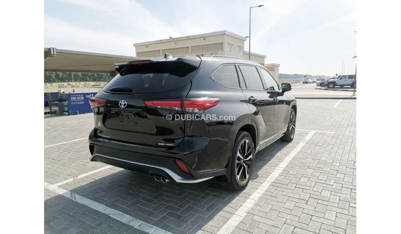 Toyota Highlander Toyota Highlander XSE - 2022- Black