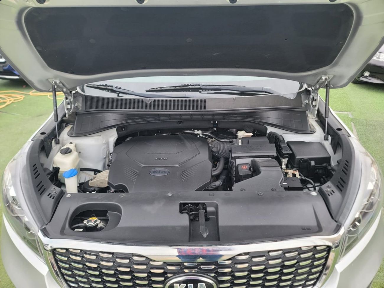 كيا سورينتو Mid Option 3.3L