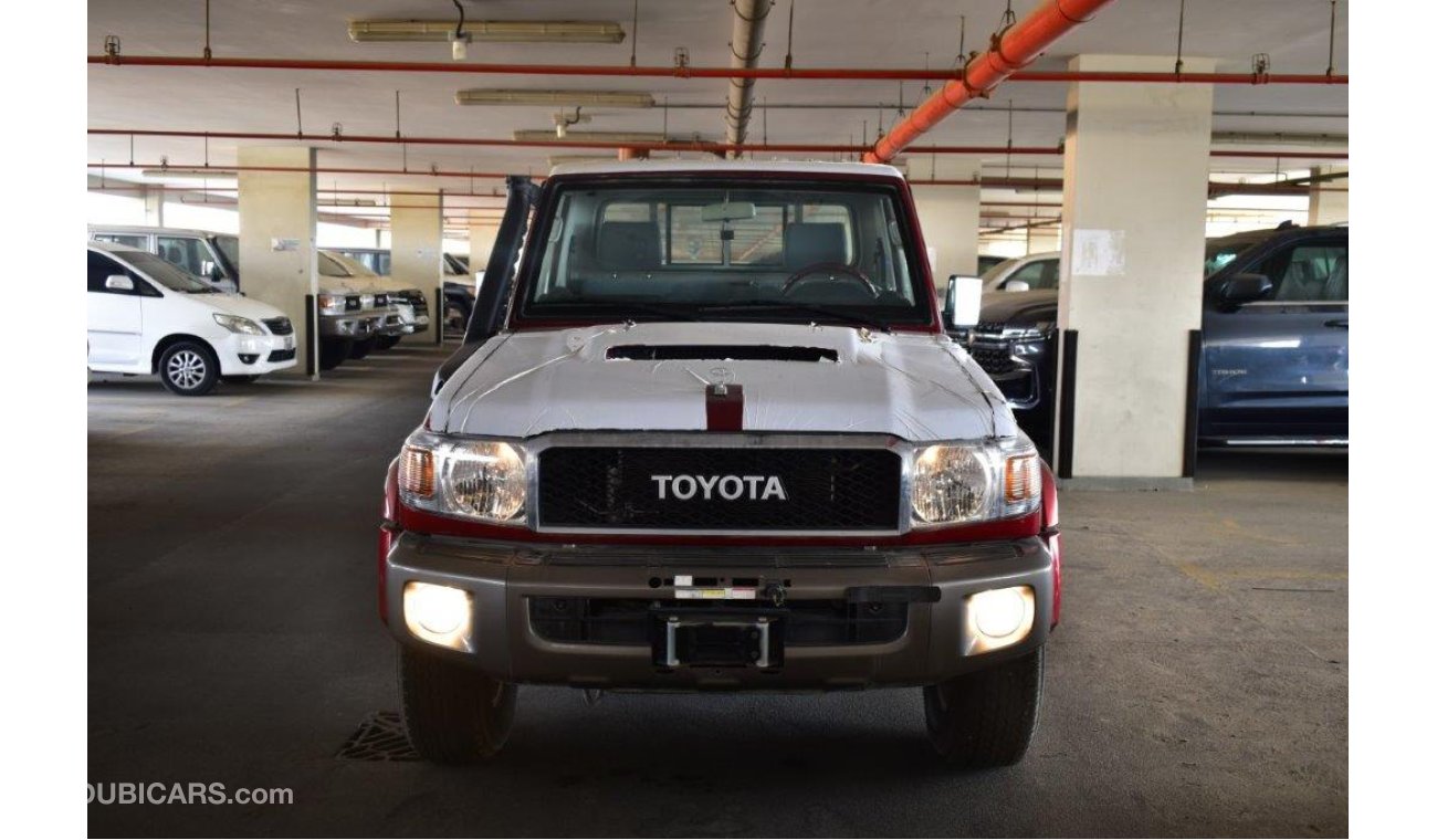 Toyota Land Cruiser Pick Up 79 SC 4.5L TURBODIESEL MT