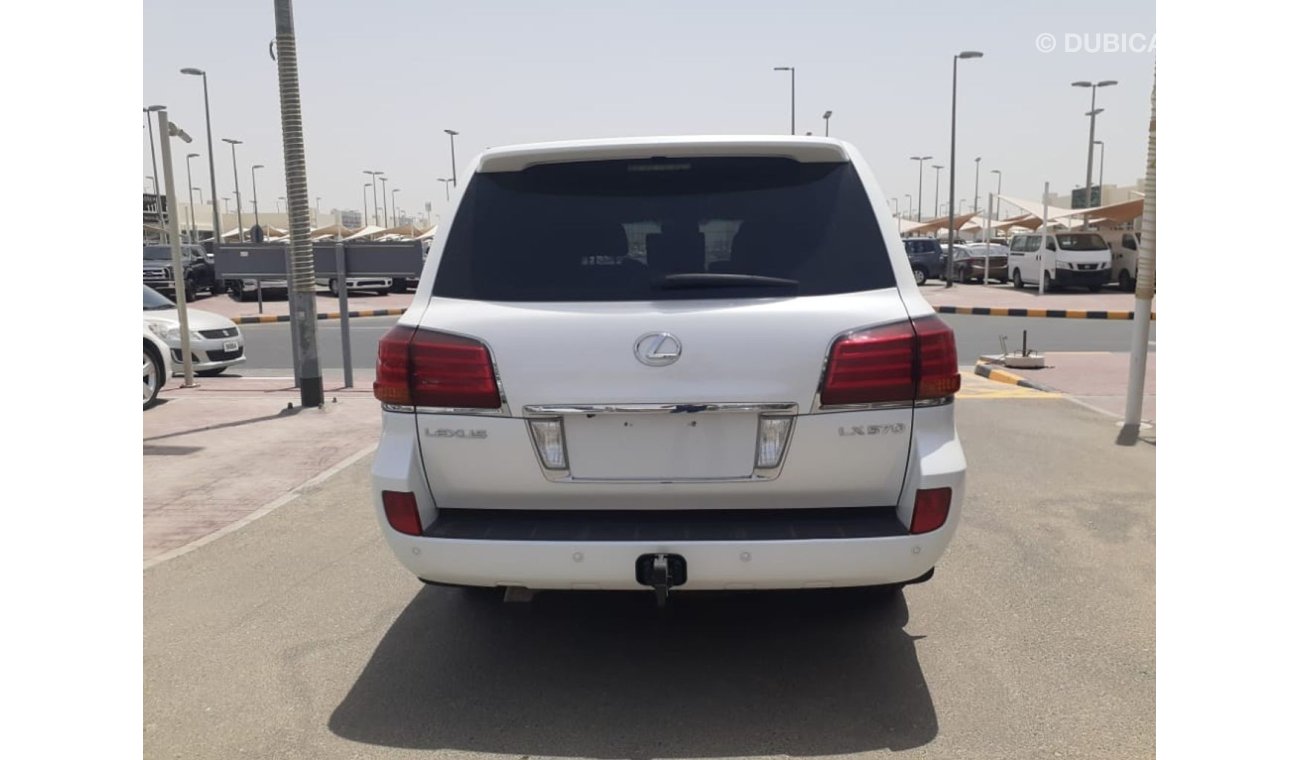 Lexus LX570