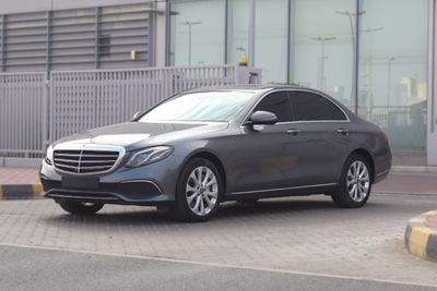 مرسيدس بنز E300 Premium 2.0L
