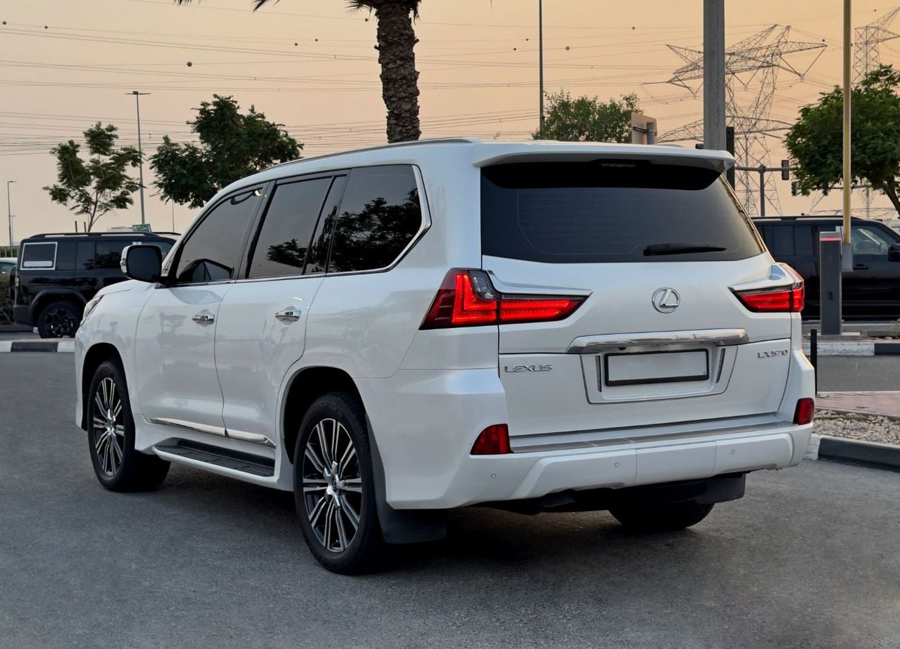 لكزس LX 570 بلاتينيوم لكزس LX 570 بلاتينيوم 2021، بمواصفات دول مجلس التعاون الخليجي