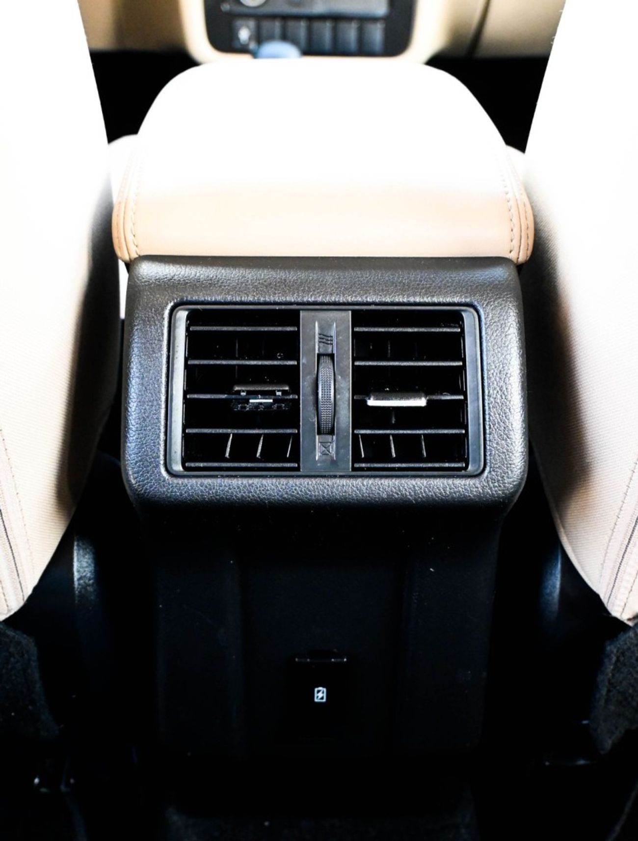 Mitsubishi Outlander MITSUBISHI OUTLANDER 2021 GCC 4X4 IN EXCELLENT CONDITION