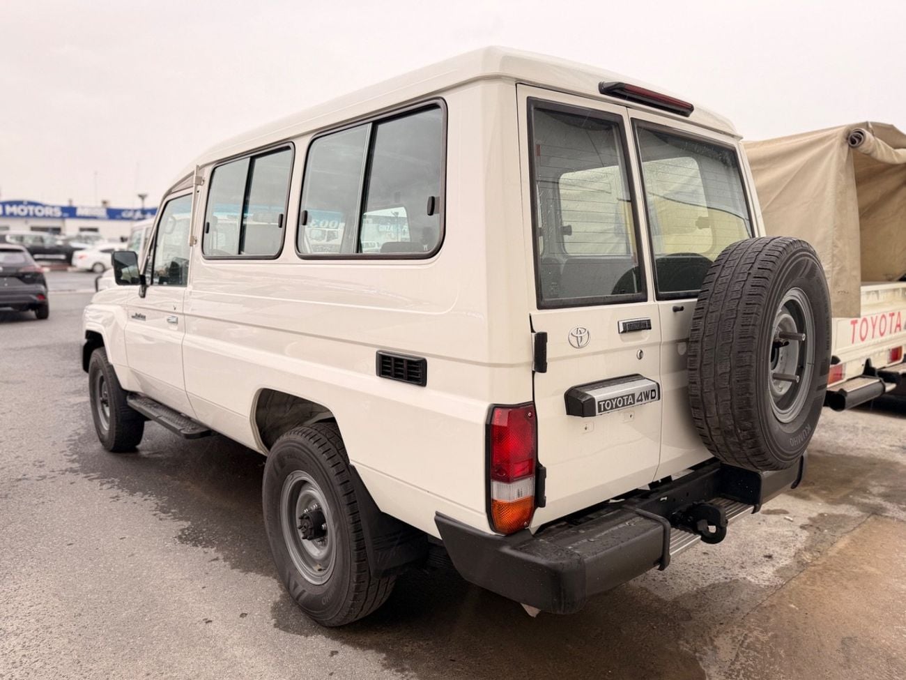 Toyota Land Cruiser 70