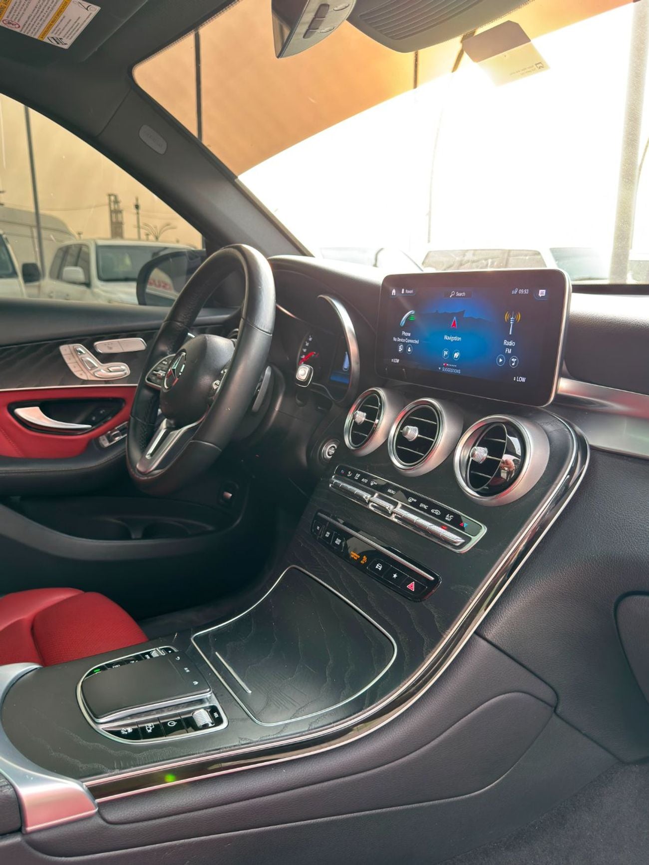 Mercedes Benz GLC 300 STD (NON GCC)