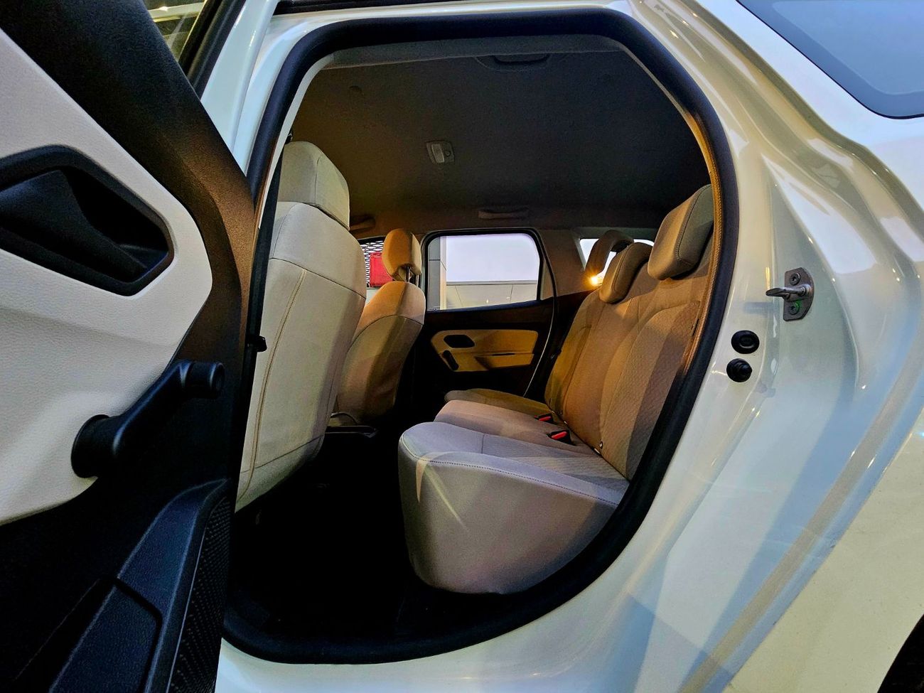 رينو داستر 4WD/ 2.0 L / NON ACCIDENT/ LOW MILEAGE