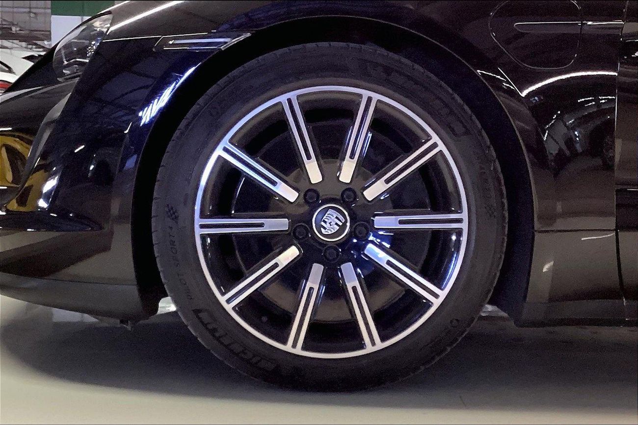 بورش تايكان Taycan | شامل الضمان | 0 ﺪﻔﻋﺓ ﺃﻮﻟﻯ