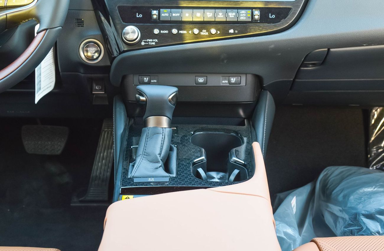 Lexus ES350 LEXUS ES350 3.5L V6 FWD SEDAN 2025 (FULL OPTION)