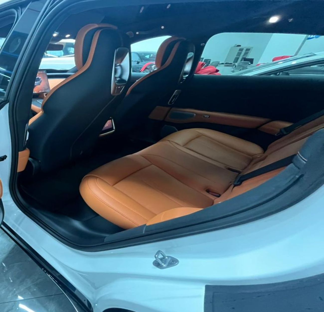 شاومى YU7 Max- 690 HP