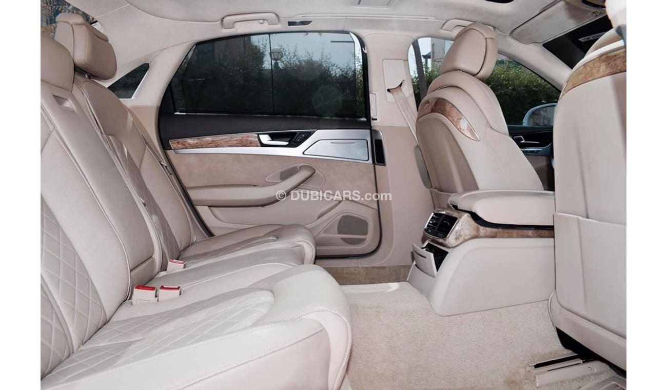 Audi A8 V8 4.2L Quattro