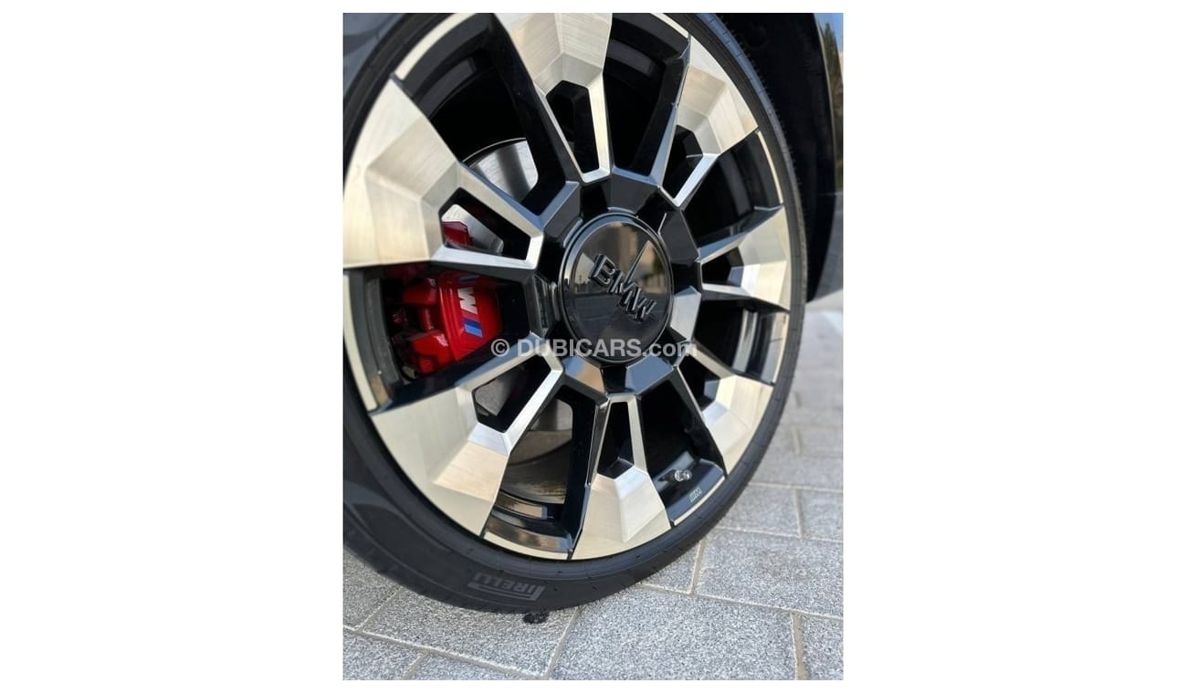 BMW XM BMW XM V8 Plug-in Hybrid AWD 4.4L Twin-Turbo+Electric Motor 2023  GCC ZERO KM Service Contract  Unde