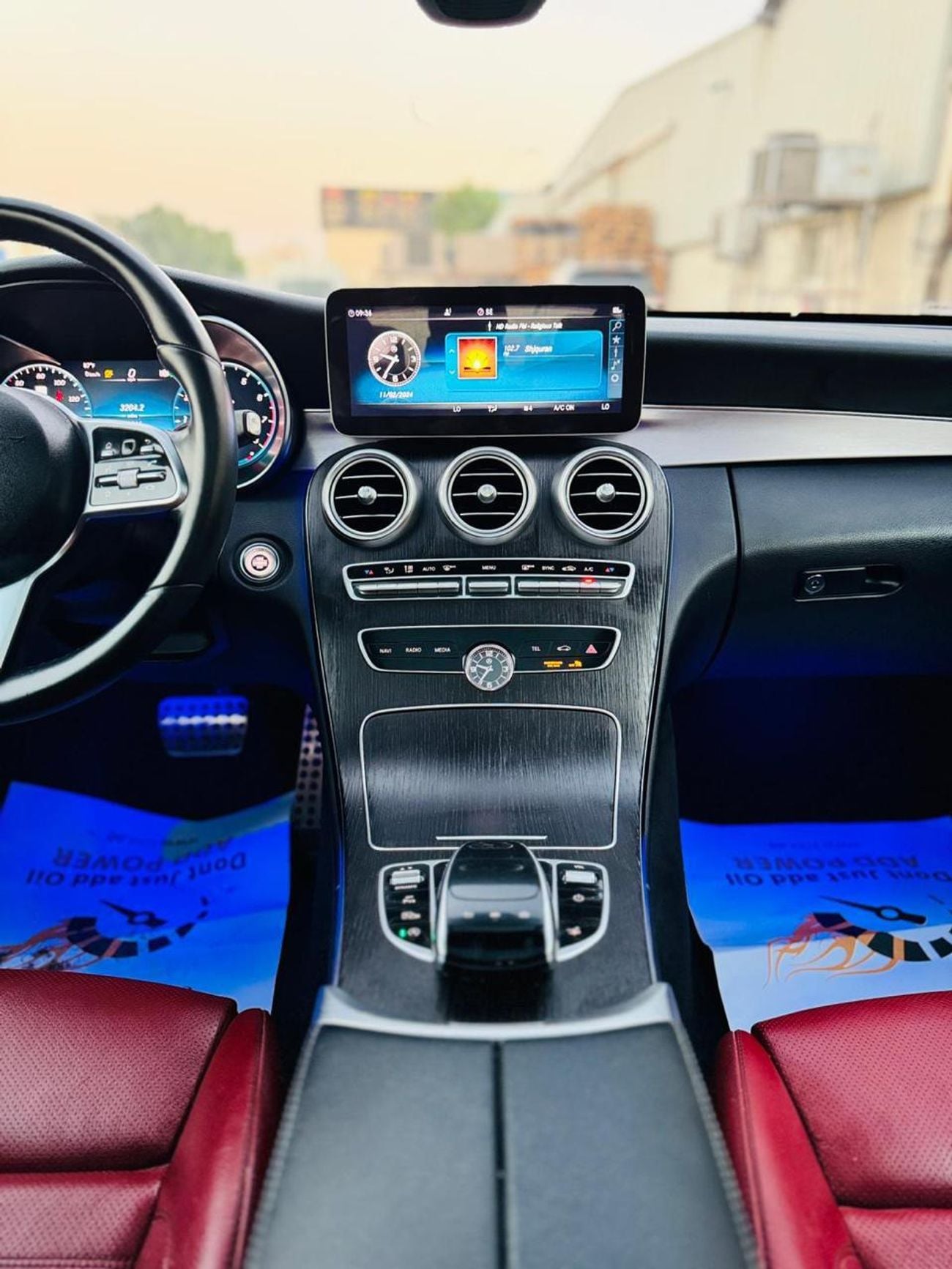 Mercedes Benz C300 STD (NON GCC)