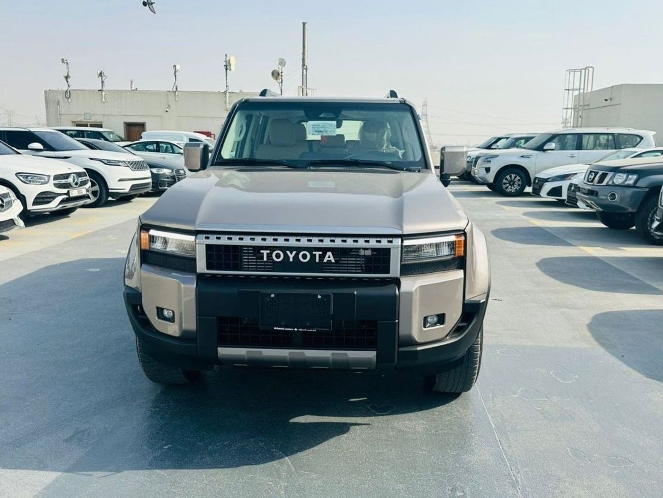 تويوتا برادو 2.4L GXL , LEATHER SEAT, PUSH START, ELECTRIC BACK DOOR, ALLOY WHEELS, MODEL 2024