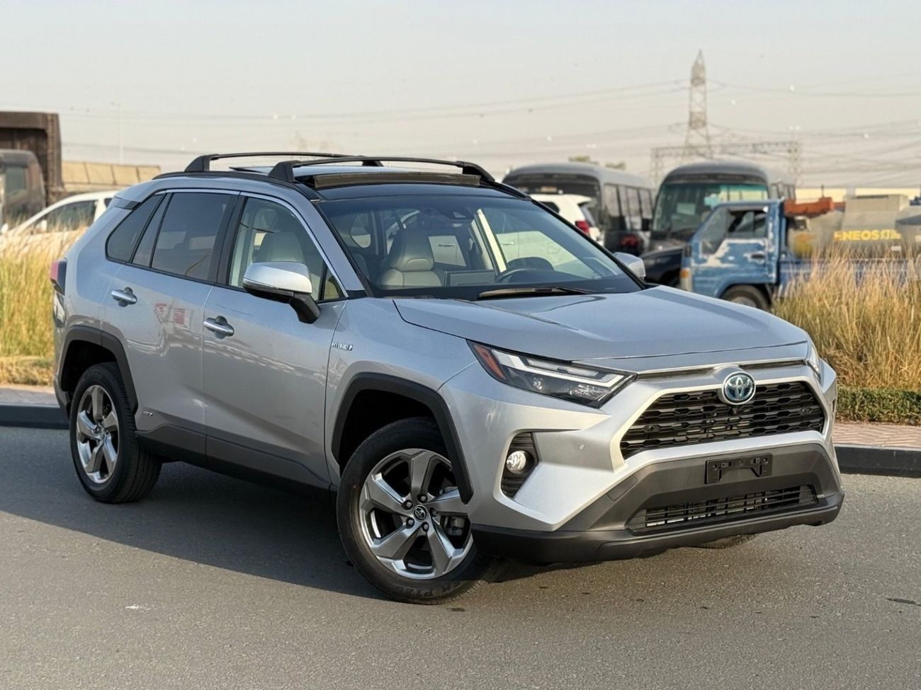 Toyota RAV4 Hybrid Limited panoramic, 360 camera Full Option