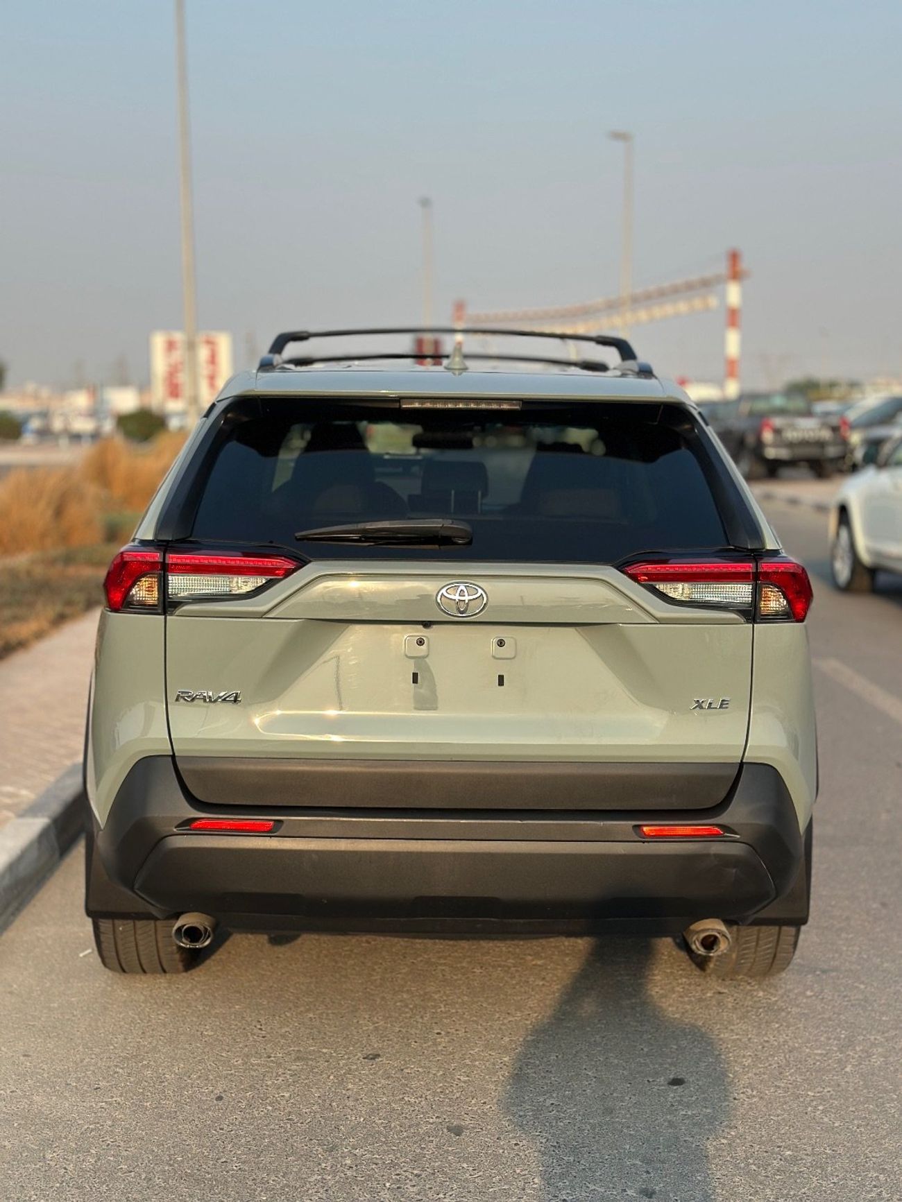 Toyota RAV4 XLE premium 2.5L Full option