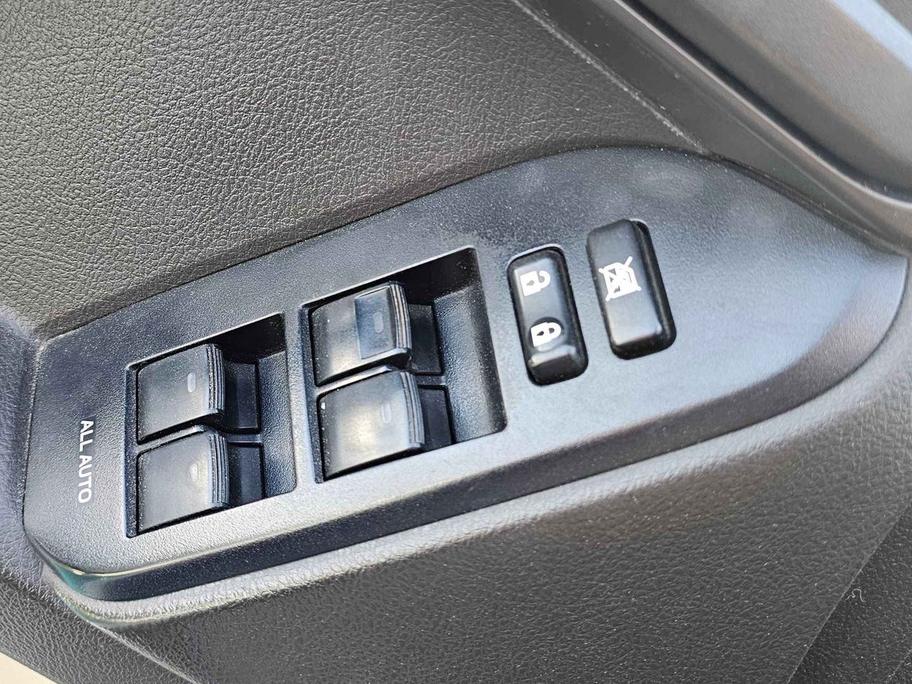 تويوتا برادو // TXL // V6 // 4.0L // MID OPTION // LEATHER (LOT # 49465)