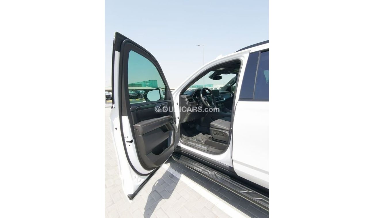 Chevrolet Tahoe Chevrolet Tahoe RST (Suburban) - 2023- White