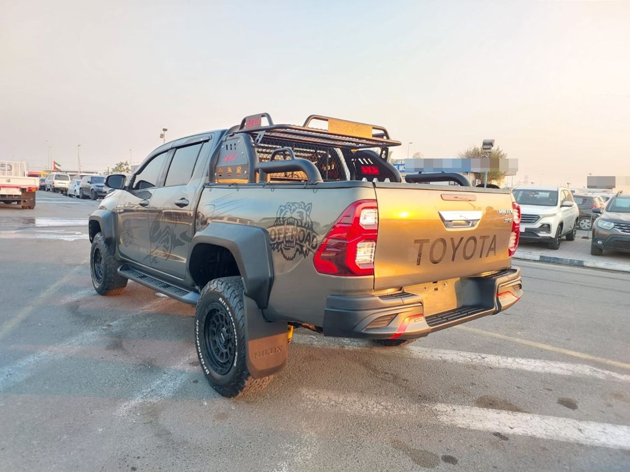 Toyota Hilux TOYOTA HILUX PICKUP RHD 2018 MODEL 2.8 L DIESEL AUTOMATIC(PM17843)