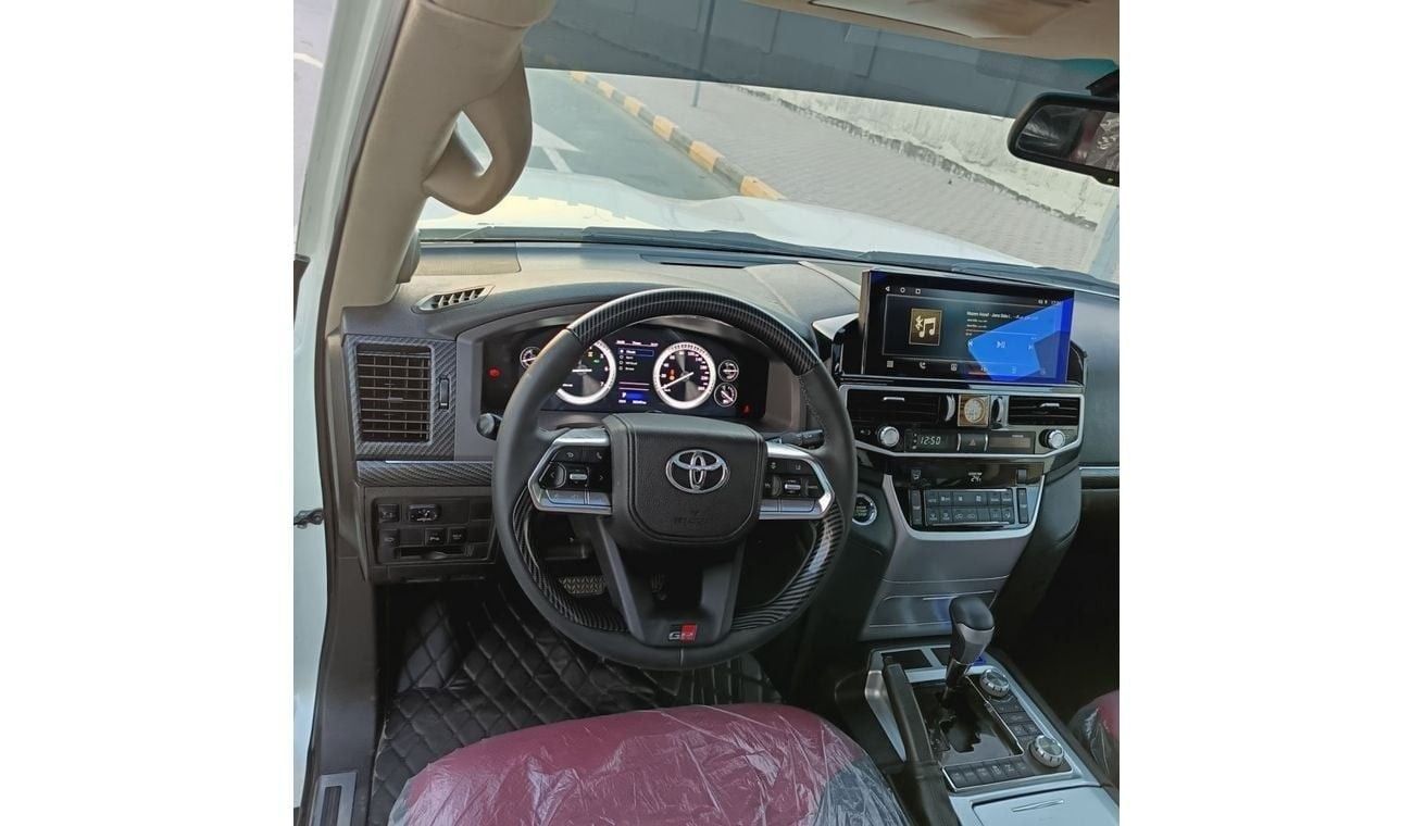 Toyota Land Cruiser 2010 vxr v8 change 202 Gr