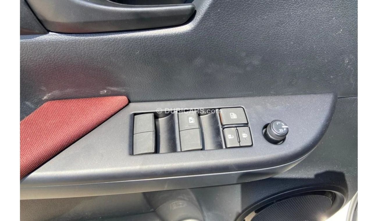 تويوتا هيلوكس DC DIESEL 2.4L 4x4 6MT Plast Bump, AC, 6STR, AIR COMP, 2SPK, 2ABG, AVAILABLE IN COLORS