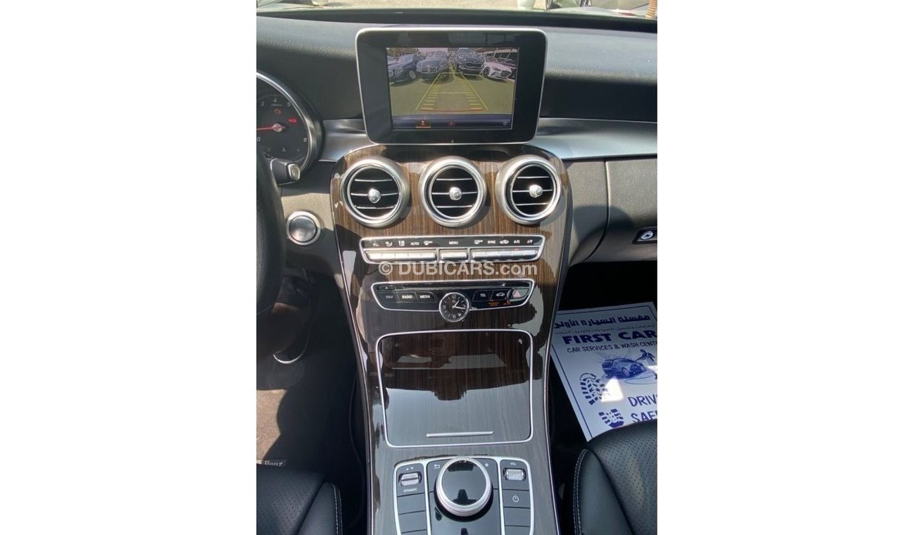 Mercedes-Benz C 300 Std Hello car has a one year mechanical warranty included** and bank finance