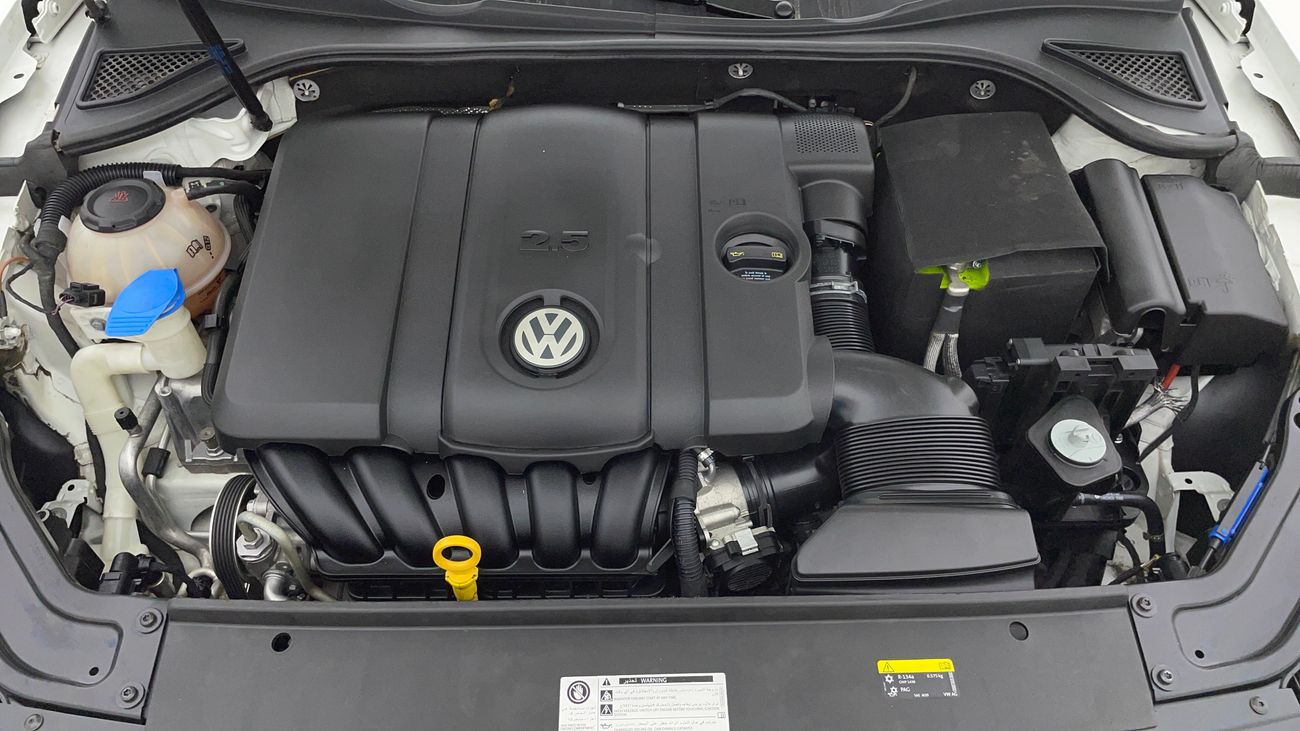 فولكس واجن باسات SE 2.5 | بدون دفعة مقدمة | اختبار قيادة مجاني للمنزل