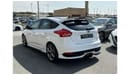 Ford Focus ST ACCIDENTS FREE - GCC - ORIGINAL PAINT - FULL OPTION - MANUAL GEAR - PERFECT CONDTION INSIDE OUT