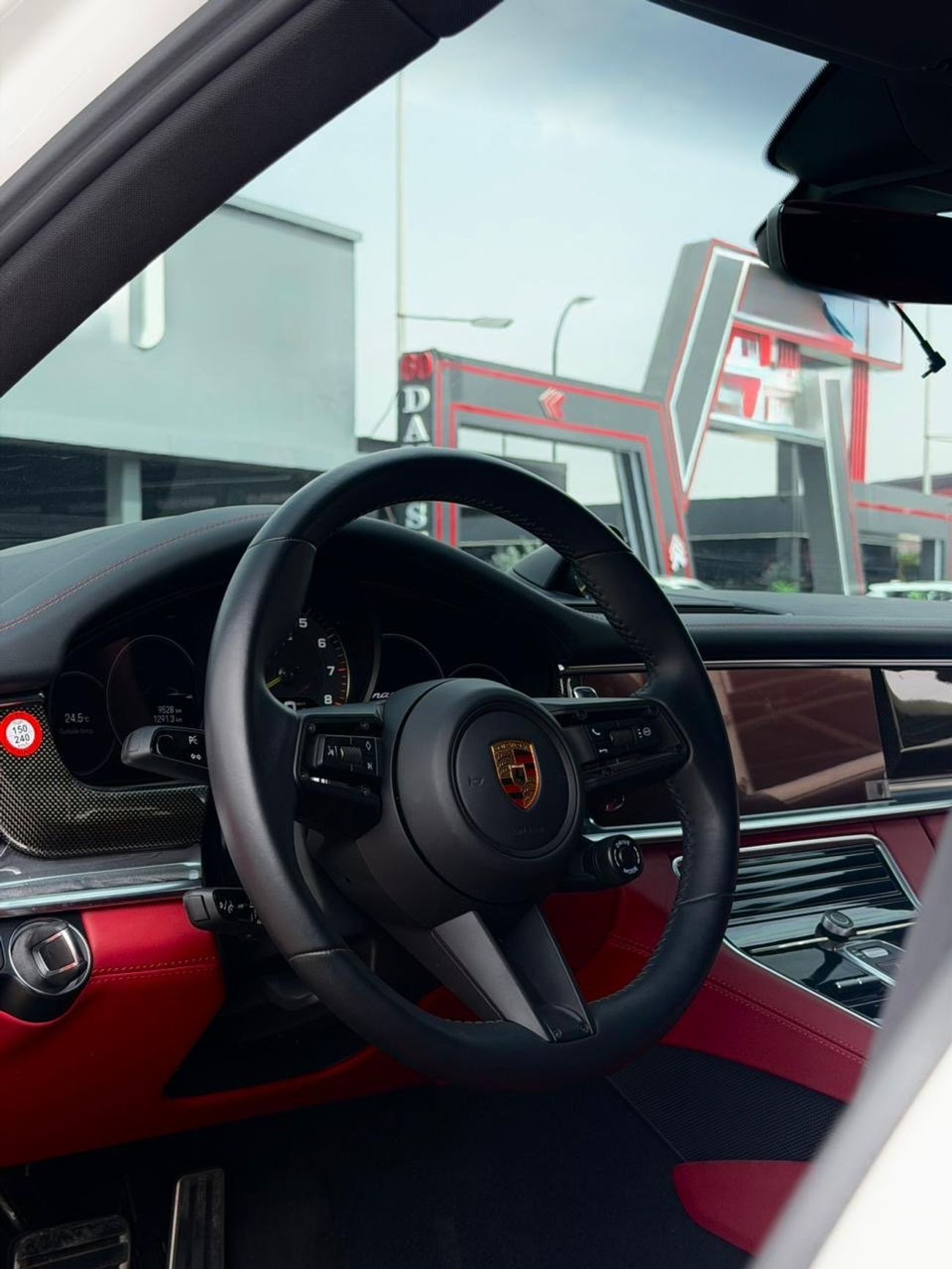 بورش باناميرا Turbo S E-Hybrid Sport Turismo 4.0L (680 HP) RWD