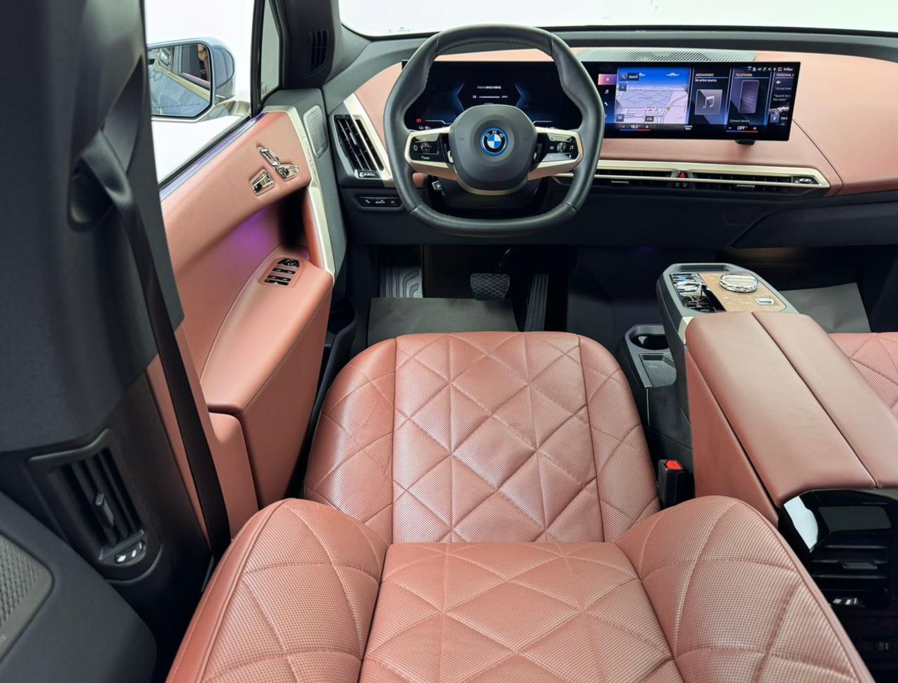 BMW iX 2023 BMW iX xDrive40, 2028 BMW Warranty, 2029 WMW Service Pack, 2031 BMW Battery Warranty, GCC