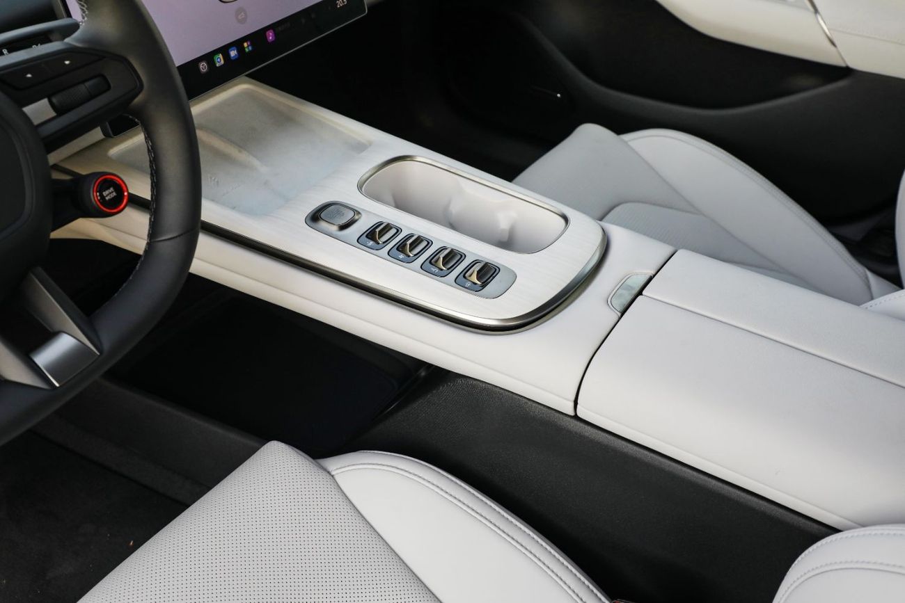 Xiaomi SU7 2024 XIAOMI SU7 MAX - Orange inside Grey