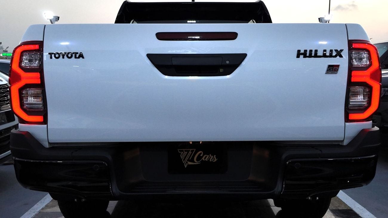 تويوتا هيلوكس GR Sport 2.8L