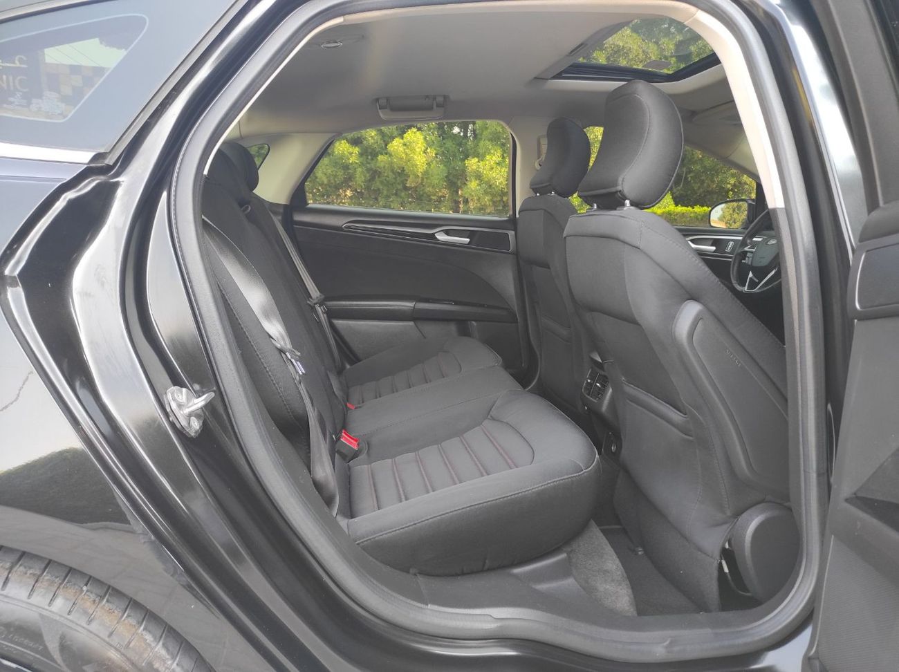 فورد فيوجن SE 2.0L Ford Fusion 2015 gcc V4 full opstions