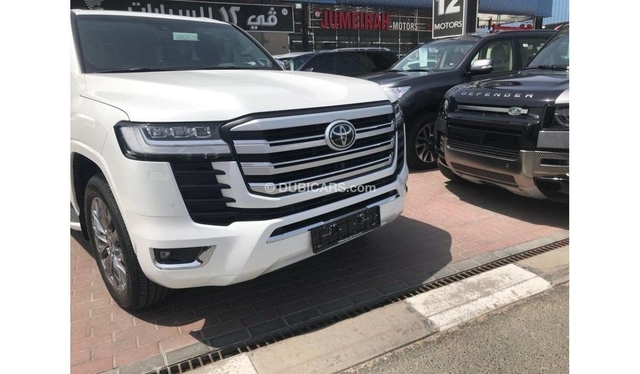 Toyota Land Cruiser LANDCRUISER V TWEN TURBO VXR 3.5 MODEL 2023 Al-Futtaim 4 Years Warranty