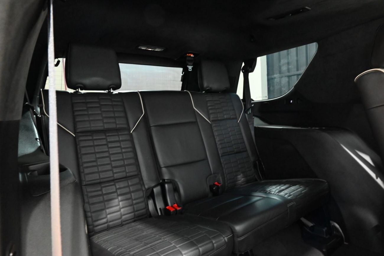 كاديلاك إسكالاد V SERIES 2023 Cadillac Escalade V, Full Service History, 1 Year Warranty, Excellent Condition, GCC