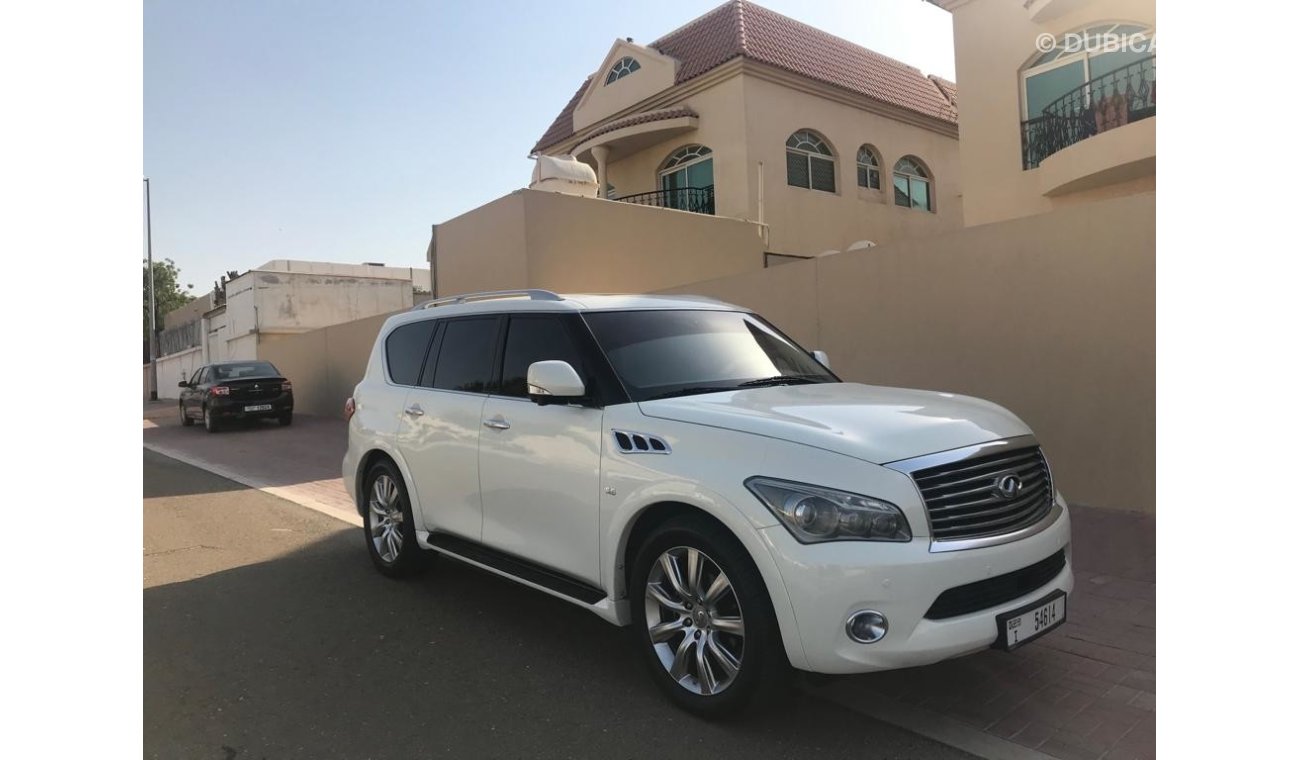 Infiniti QX80