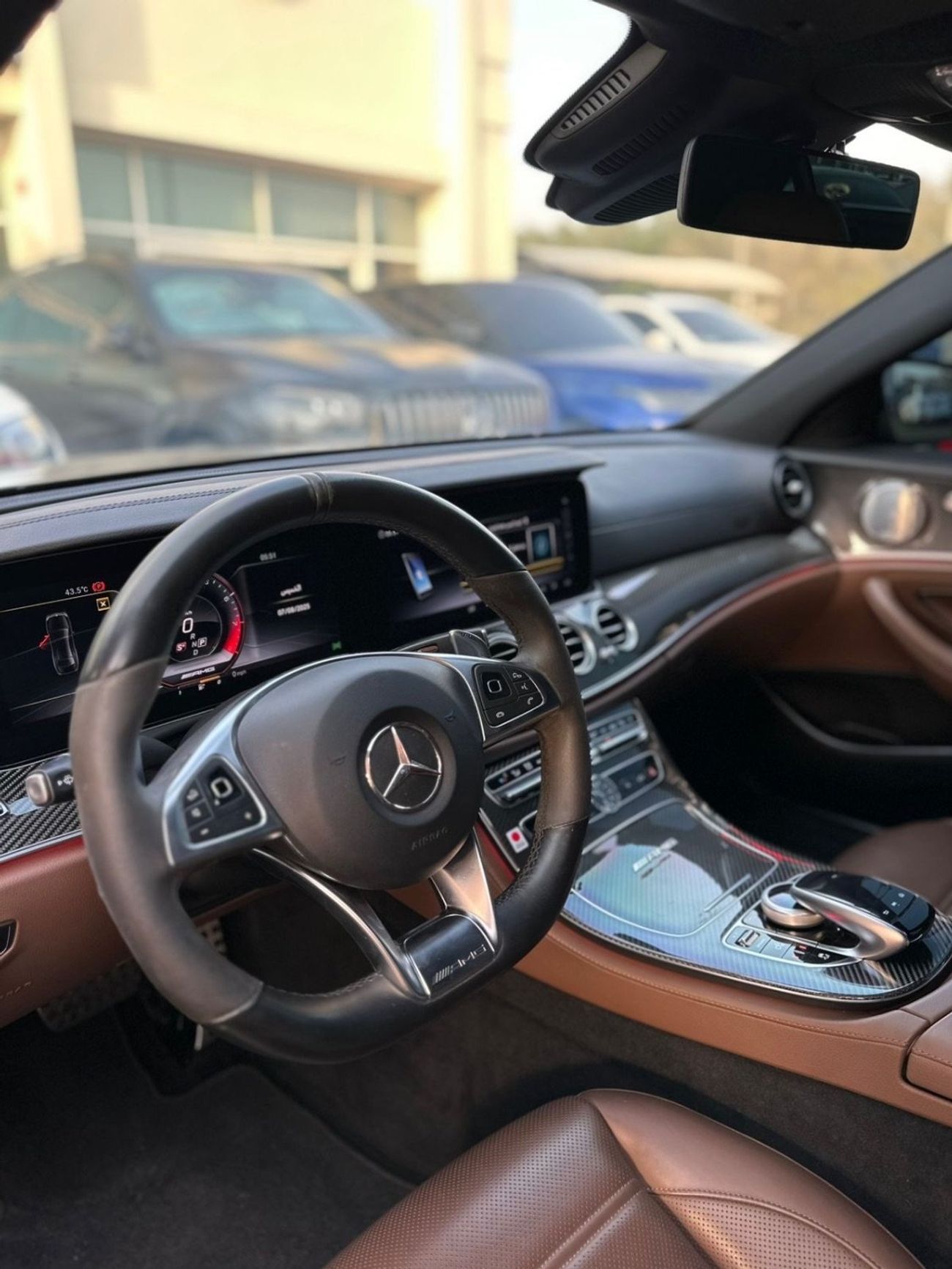 Mercedes-Benz E 63S 4MATIC+ 4.0L MERCEDES BENZ AMG E63s 2018 Korean Specs  (Clean Title)  Original Paint  6 buttons Full