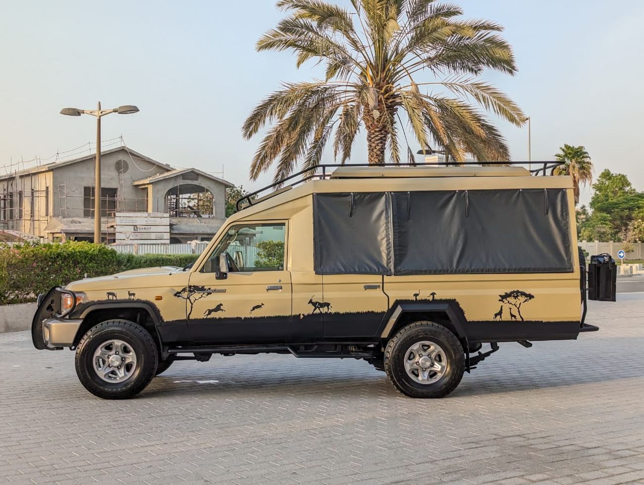 تويوتا لاند كروزر بيك آب TOYOTA LAND CRUISER PICKUP SAFARI