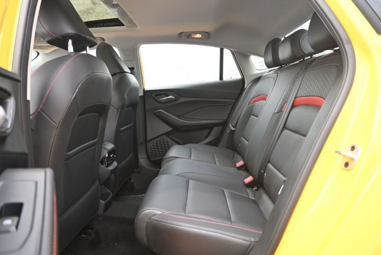 أم جي GT MG GT 1.5L CVT , fastback sedan, Mid Option, Model 2023, Color Yellow