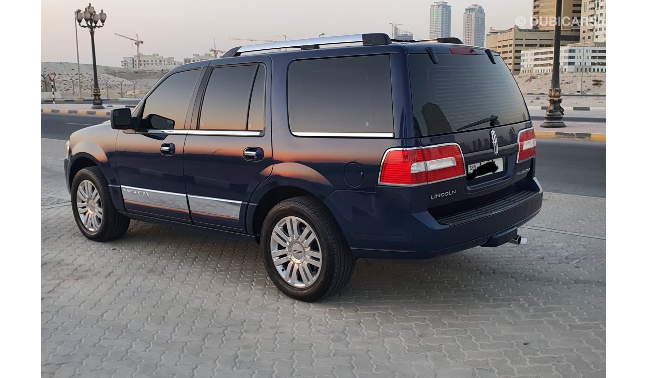 Lincoln Navigator