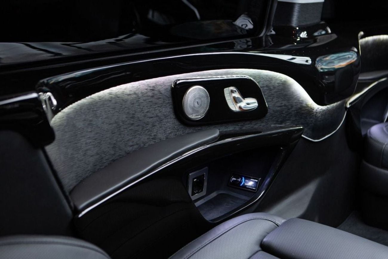 Mercedes Benz V300 AVANTGARDE ERTEX LUXURY DESIGN - PRADA BLACK KNIGHT
