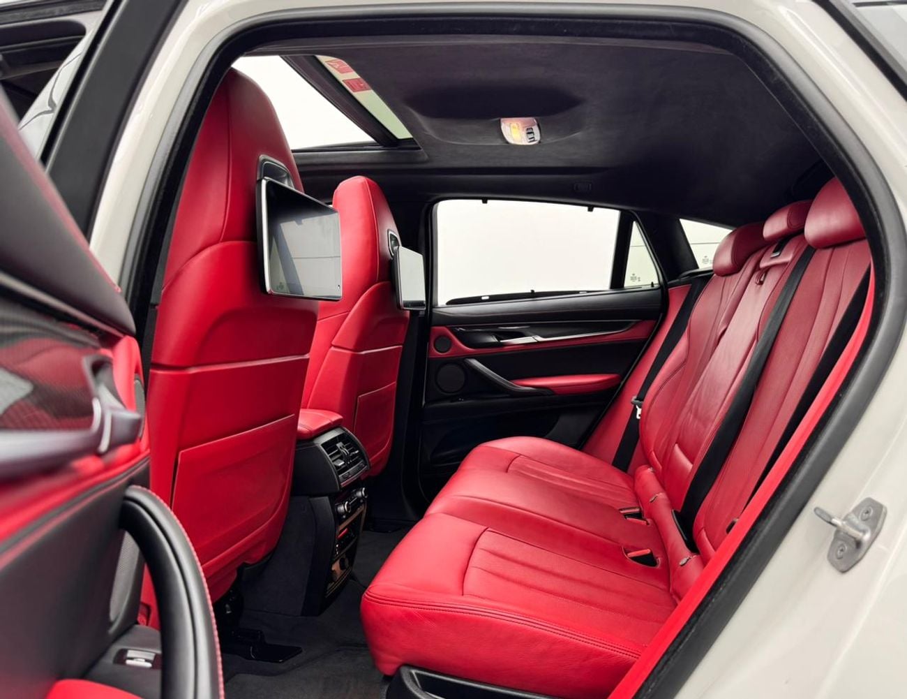 BMW X6M Std 4.4L 2017 BMW X6M, Full Service History, Excellent Condition, GCC