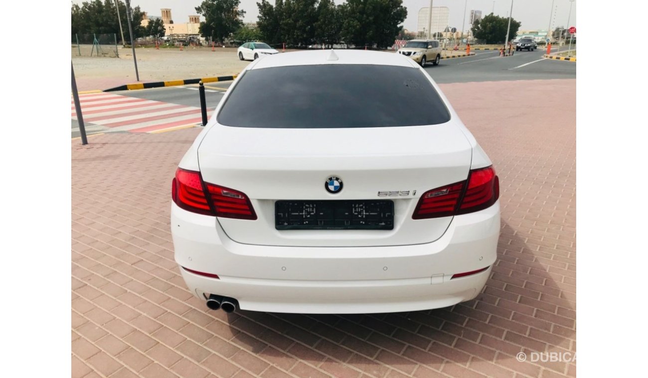 BMW 523i I