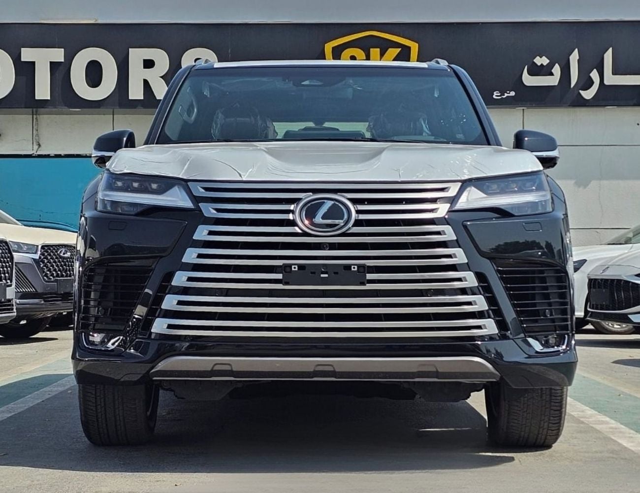 لكزس LX 600 LX600 لكزس LX600 أوربان مارك ليفينسون || محرك بنزين V6 سعة 3.5 لتر، ناقل حركة أوتوماتيكي، دفع رباعي | رادا