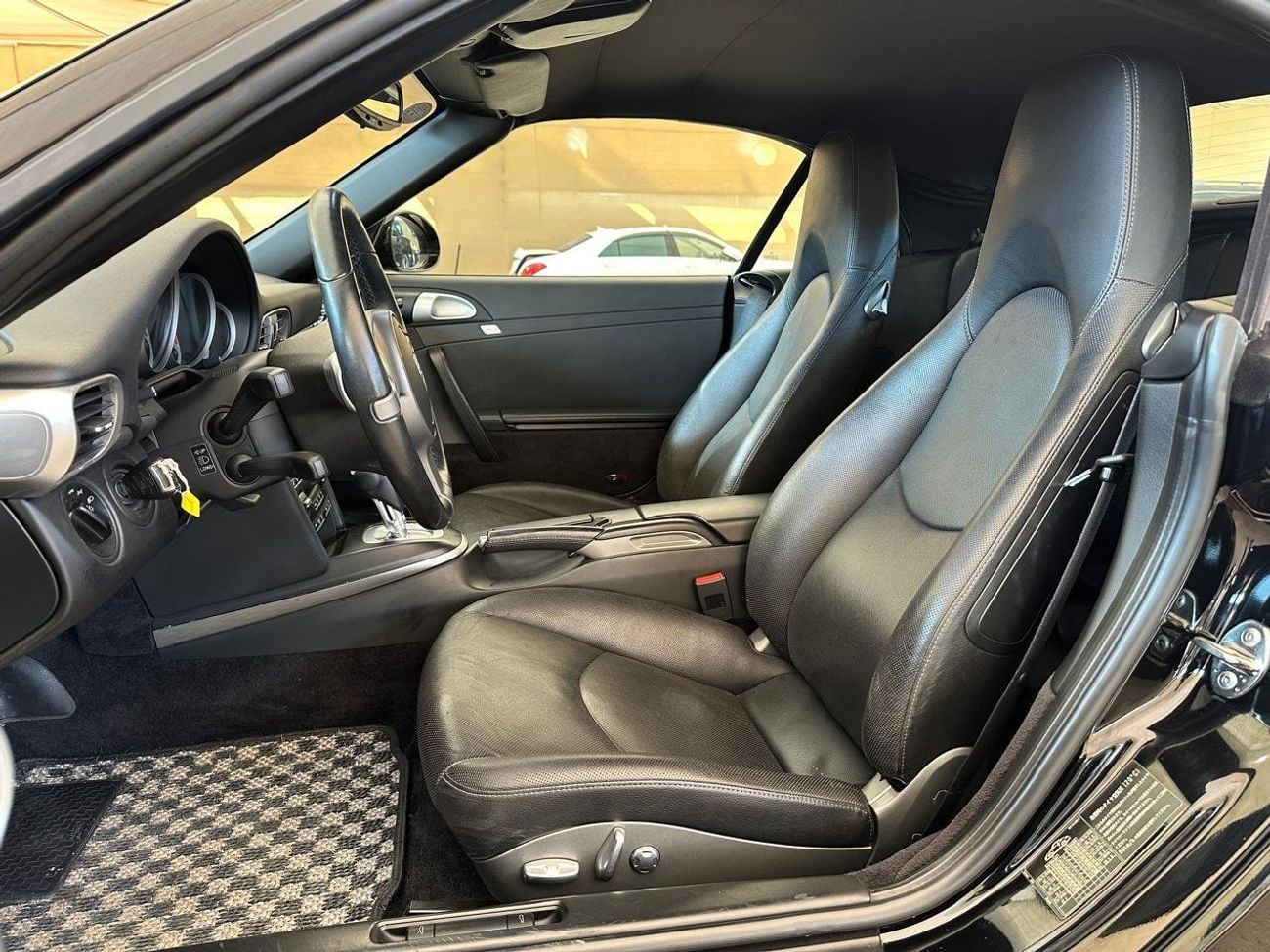 بورش 911 911 CARRERA S CABRIOLET 2009 3.8L | FULL SERVICE HISTORY| 19 INCH SPORTS CLASSIC ALLOY WHEELS | SPOR