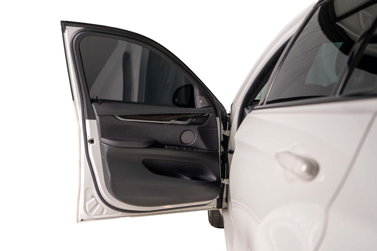 بي أم دبليو X6 50i M Sport 4.4L